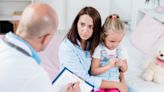O que fazer quando o médico diz para não levar a criança para se vacinar? - Portal Drauzio Varella