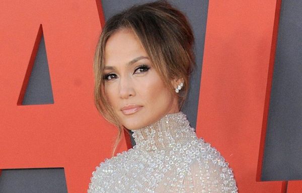 Jennifer Lopez Scraps Summer Tour As Divorce Rumors Continue To Run Wild