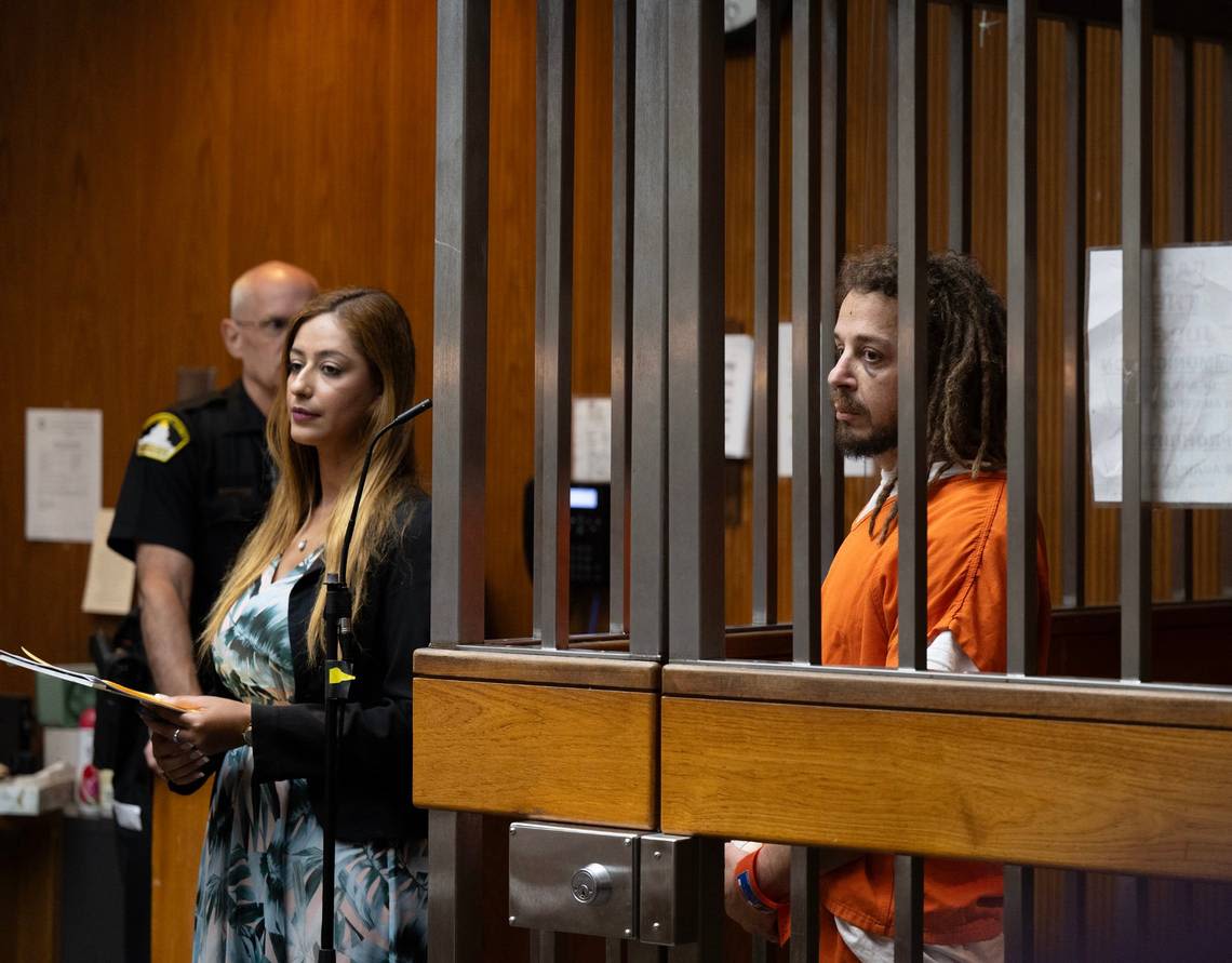 ‘Gentle giant’: Bondsman tried to help man before Sacramento beating death; suspect arraigned