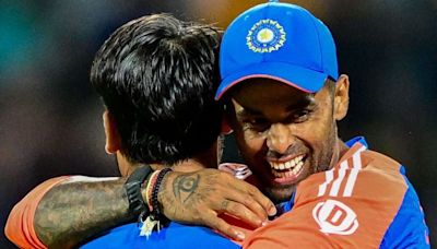 IND vs SL 3rd T20I: Suryakumar Yadav and Rinku Singh’s unexpected bowling brilliance seals win over Sri Lanka | Mint