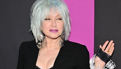 Cyndi Lauper announces farewell tour