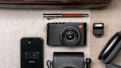 Leica D-Lux 8 Revives Pocket Compact Series