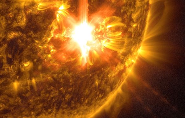 Cosmic Firestorm: Sun Unleashes Powerful X3.9 Solar Flare