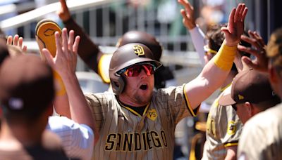 San Diego Padres come from behind to beat Braves in 1st half of doubleheader