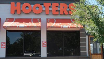 Hooters is closing restaurants across US. Are any Arizona stores shutting down?