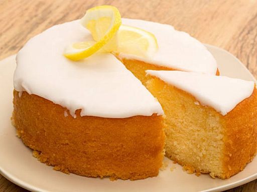 Mary Berry's three-step lemon cake recipe has a lovely blend of 'citrus and sweet'