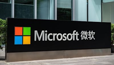 Microsoft Employees in China Forced to Switch From Android to iPhones