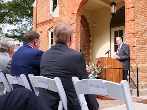 University of Alabama's Shelby Institute to focus on building leaders