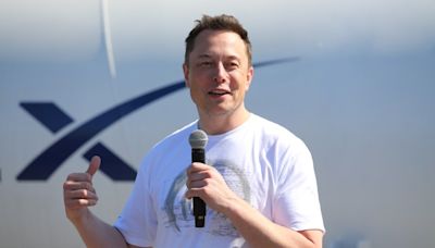 Elon Musk, señalado por acoso y tener relaciones sexuales inapropiadas en SpaceX Por Investing.com