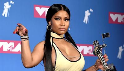 Nicki Minaj fue detenida en el aeropuerto de Amsterdam por supuesta posesión de drogas y lo transmitió en vivo por redes sociales