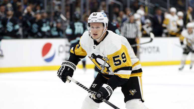 Rangers Shopping 2019 No. 2 Pick to Sign Jake Guentzel: Report