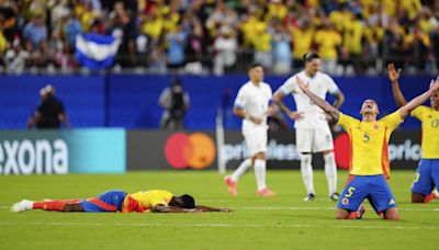 0-1: Colombia resiste a Uruguay con uno menos y se medirá a Argentina en la final