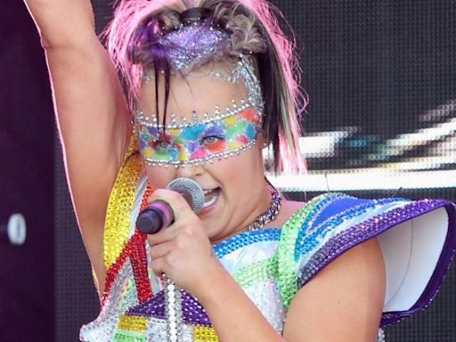 JoJo Siwa Criticized After Posting 'Vocal Warm Up' Routine Online