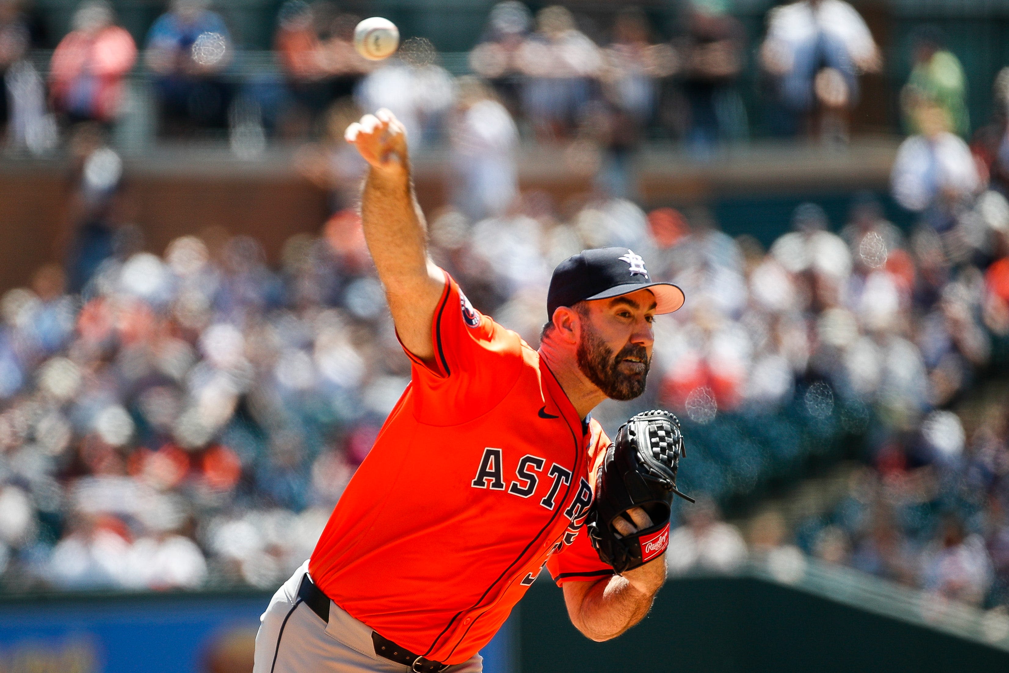 Justin Verlander wraps up Detroit Tigers' bats in Houston Astros' 9-3 victory