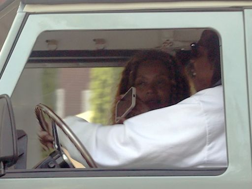 Beyonce and Jay-Z enjoy The Hamptons joy ride with daughter Blue Ivy