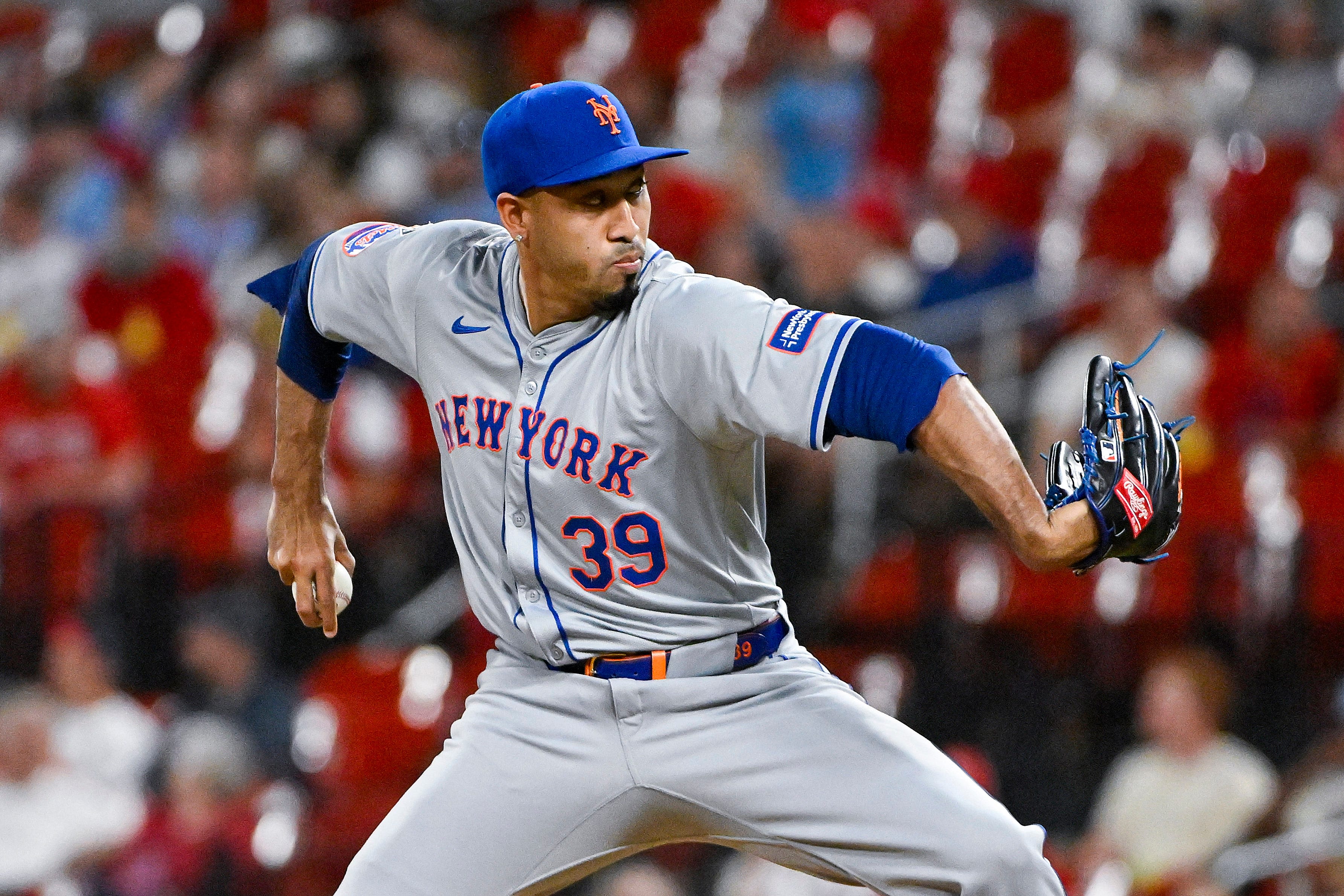 Edwin Diaz unravels again, cannot protect four-run lead as concern mounts for Mets closer