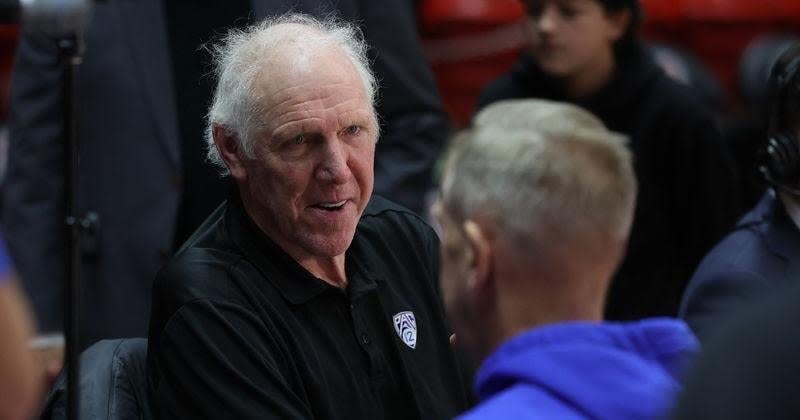 Bill Walton, NBA Hall of Famer and free spirit, dead at 71