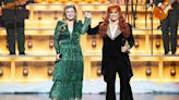 Watch Kelly Clarkson and Wynonna Judd's Rocking Performance of 'Santa Claus Is Coming to Town'