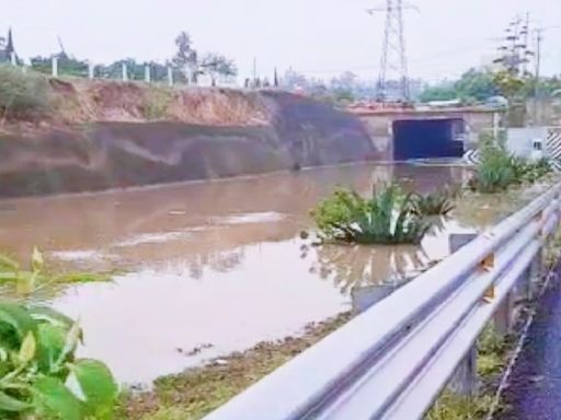 Inundación en CEM cierra vialidad hacia Puebla