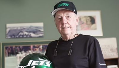 New York Jets' Logo Creator Sues Team, NFL, Wants Payment For Design