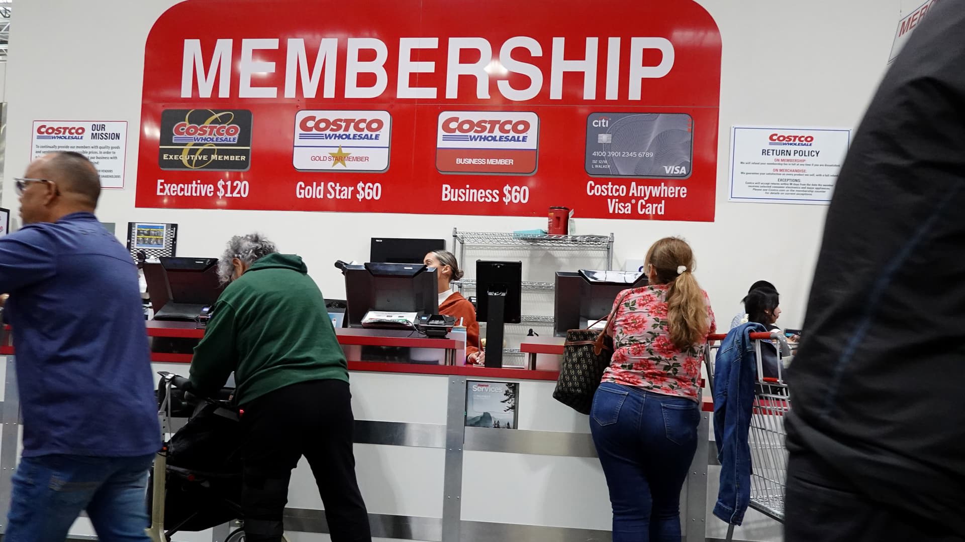 Costco price increase: Is the $130 Executive Membership still worth the money?