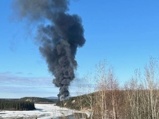 Crew reported fire on plane heavily laden with fuel just before crash near Fairbanks