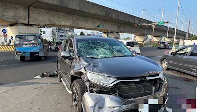 快訊／悲傷父親節！桃警上班途中「遭車猛撞」傷重不治 現場大片血跡