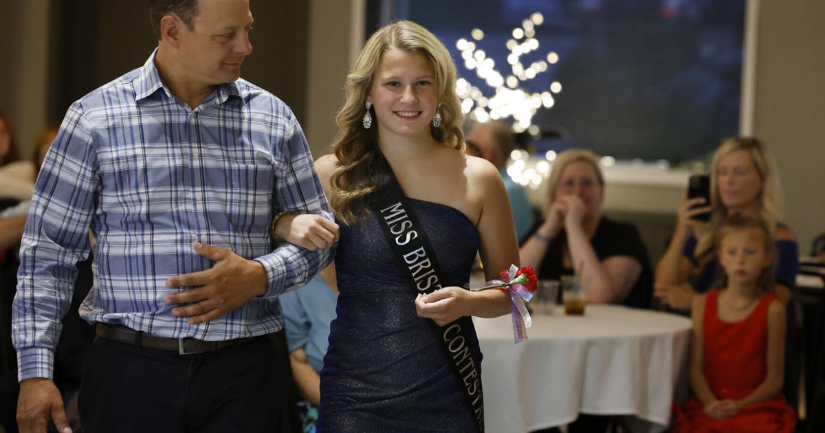 Margaret Gillmore crowned at Bristol Progress Days banquet