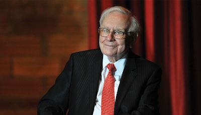 Warren Buffett To Reveal Q1 Stock Moves After Slashing Apple Stake