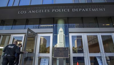 LAPD seeks to fire senior captain over alleged romantic relationship with 911 dispatcher: report