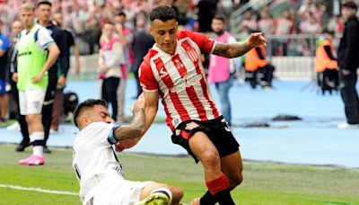 El futbolista Tiago Palacios chocó contra un surtidor de nafta en Retiro, horas después de salir campeón con Estudiantes de La Plata