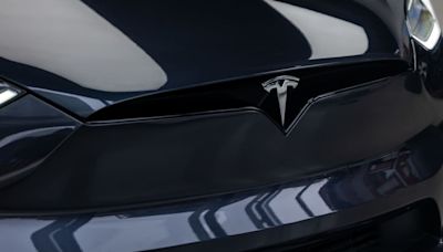 Tesla Stock Dips. A Departing Exec Says What Everyone Is Thinking.