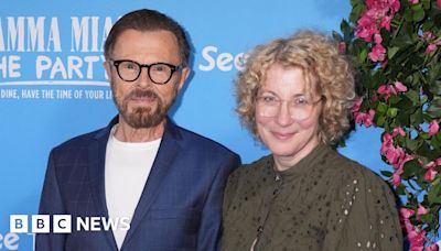 Abba's Björn Ulvaeus married by Sandi Toksvig to Christina Sas