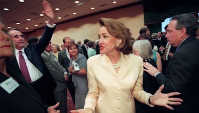 Trailblazing former Sen. Elizabeth Dole of NC to receive Presidential Medal of Freedom