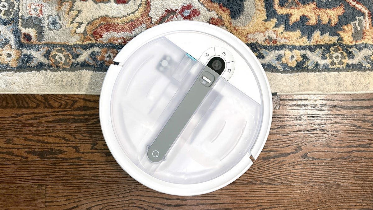 This all-in-one robot vacuum and mop is only $440 on Prime Day