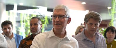 Apple CEO to Meet Singapore Leader to Wrap Whirlwind Asia Tour