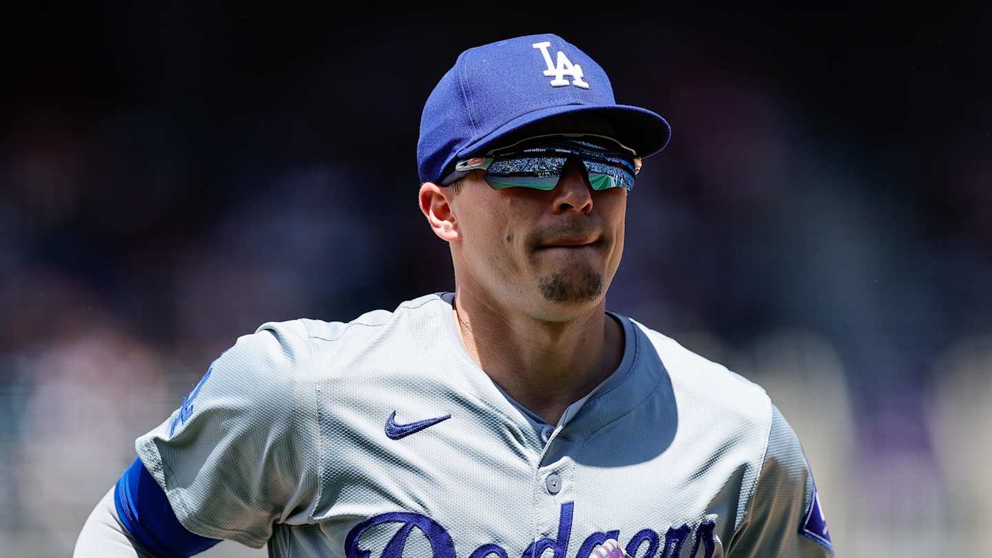 Dodgers’ Kiké Hernandez Unleashes Record 94-mph Delivery From Outfield