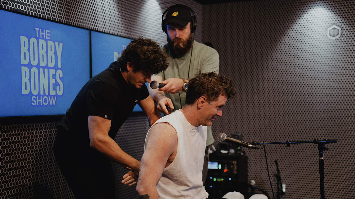 Dr. Bradshaw Adjusts Bobby’s Back & Works on His Injured Shoulder | The Bobby Bones Show | The Bobby Bones Show