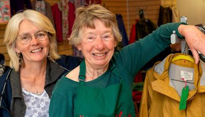 Friends of Loch Arthur holding charity shop in Dumfries High Street