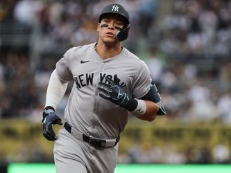 Aaron Judge, Marcus Stroman stay hot as Yankees defeat Padres, 4-1