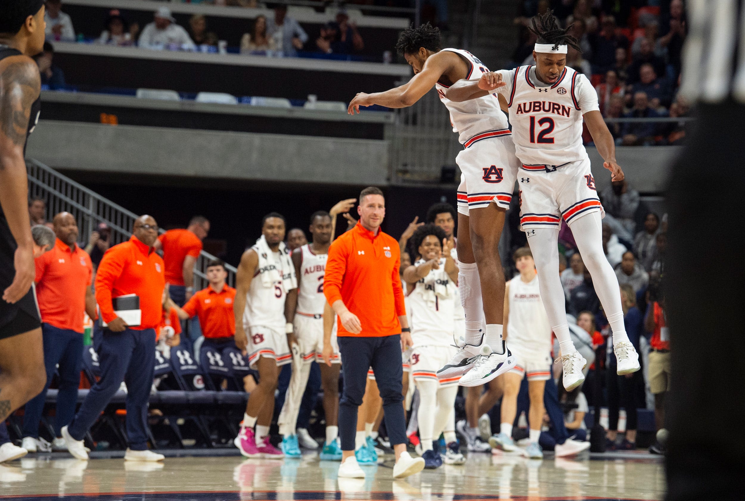 Predicting who will start for Auburn basketball, other potential lineups