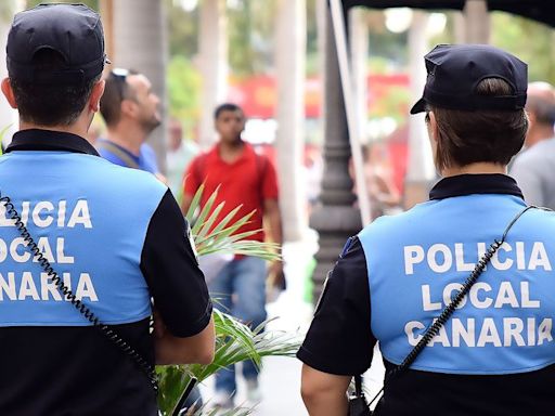 Localizan el cadáver de una mujer de unos 89 años flotando en la playa de El Confital, Gran Canaria