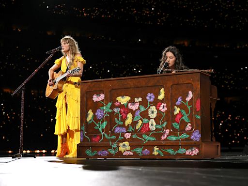 Taylor Swift Brings Gracie Abrams Out for Surprise Duet at ‘Eras Tour’ Concert in London