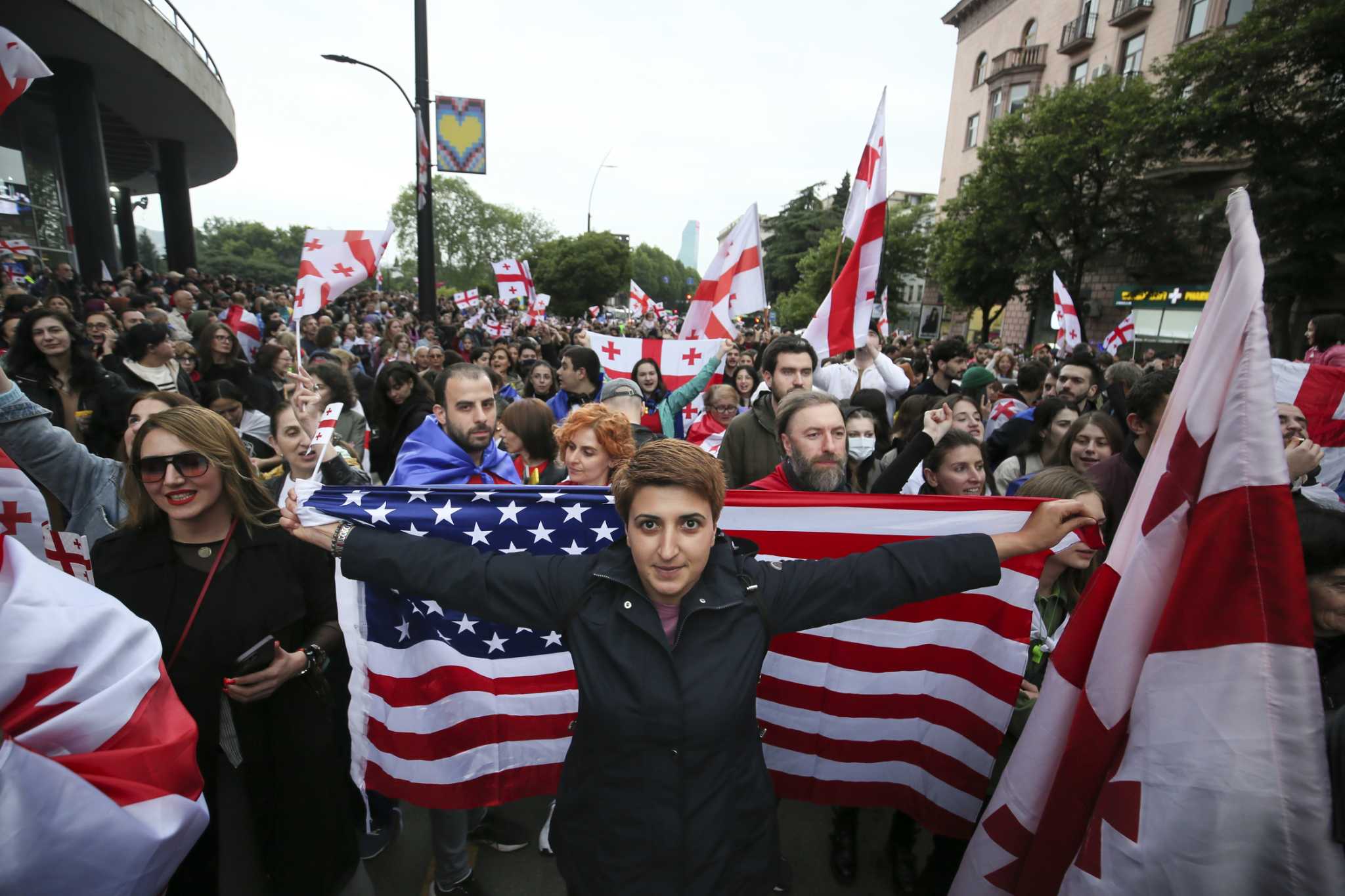 Georgian PM, president criticize each other over media freedom law on Independence Day