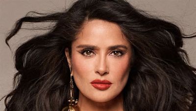 Los looks más icónicos de Salma Hayek en los 90's, reinventados por Vogue Arabia