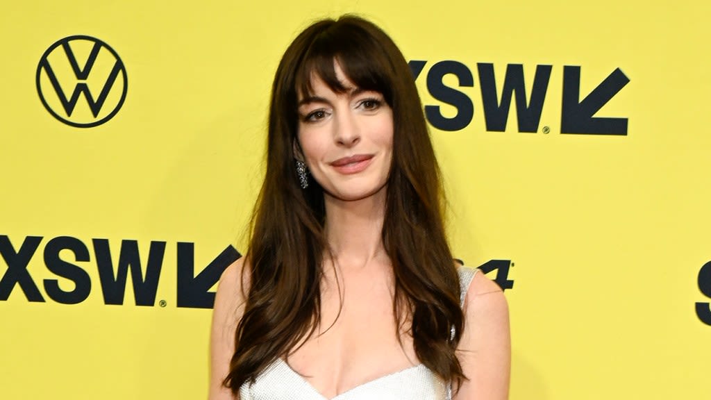 Anne Hathaway on How She Overcame Being a “Chronically Stressed Young Woman” in Hollywood