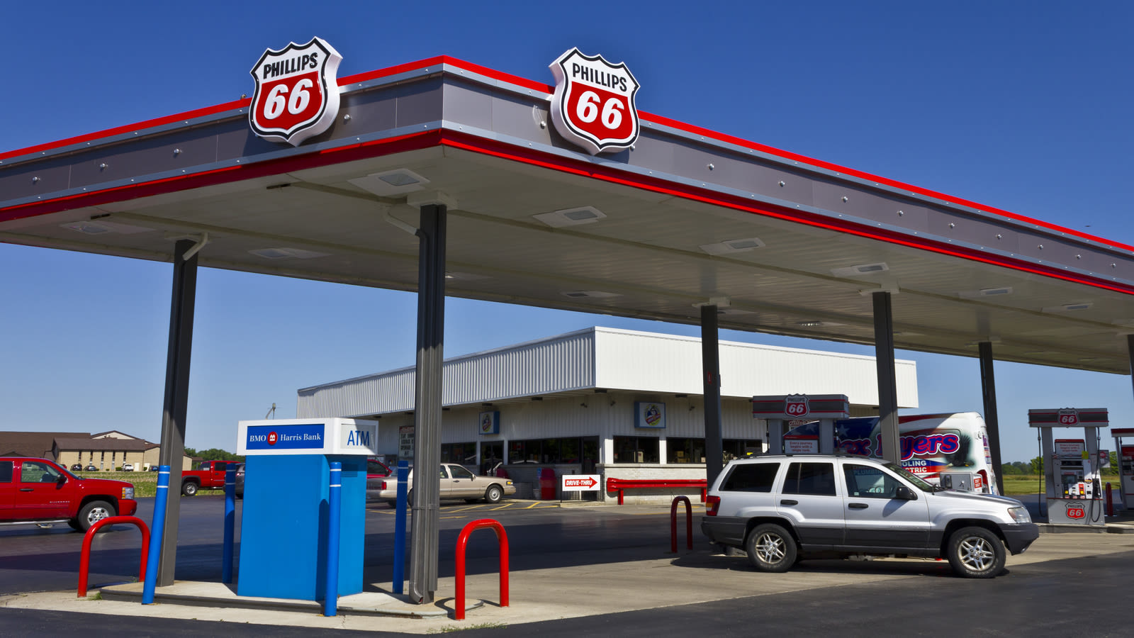 California Gas Price Alert: Why Gas Prices in the Golden State Are Surging Past $7