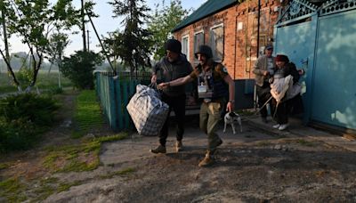 Ofensiva rusa en Ucrania: cerca de 1.800 personas evacuadas en la región de Járkiv