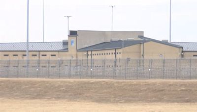 Thomson Prison employees still fight for pay despite Federal Bureau of Prison bonuses