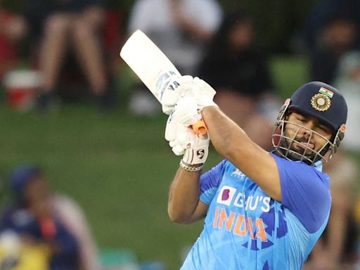 Hardik Pandya, Rishabh Pant shine as India crush Bangladesh in T20 World Cup warm-up